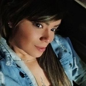 Meet your Posher, Gabriela